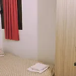 Lea's ηοme